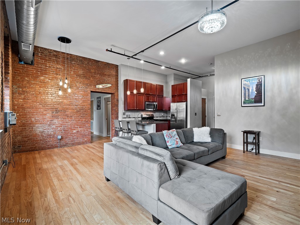 1260 W 4th Street Cleveland OH 44113