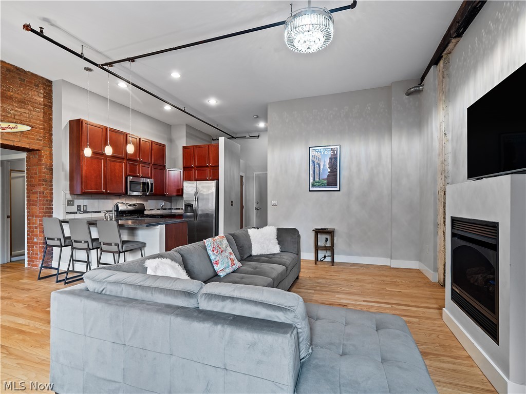 1260 W 4th Street Cleveland OH 44113