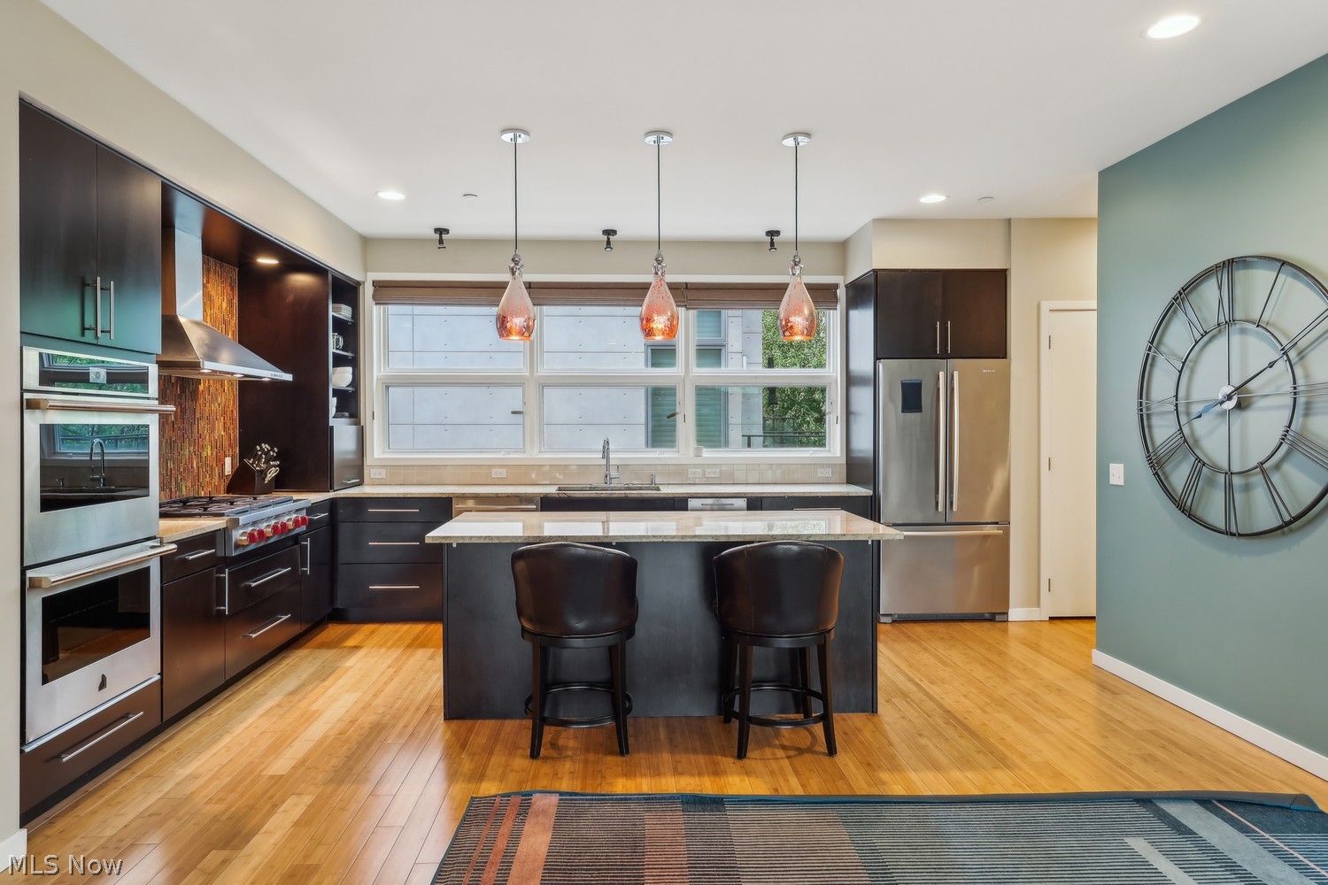 11 Clifton Pointe Lakewood OH 44107