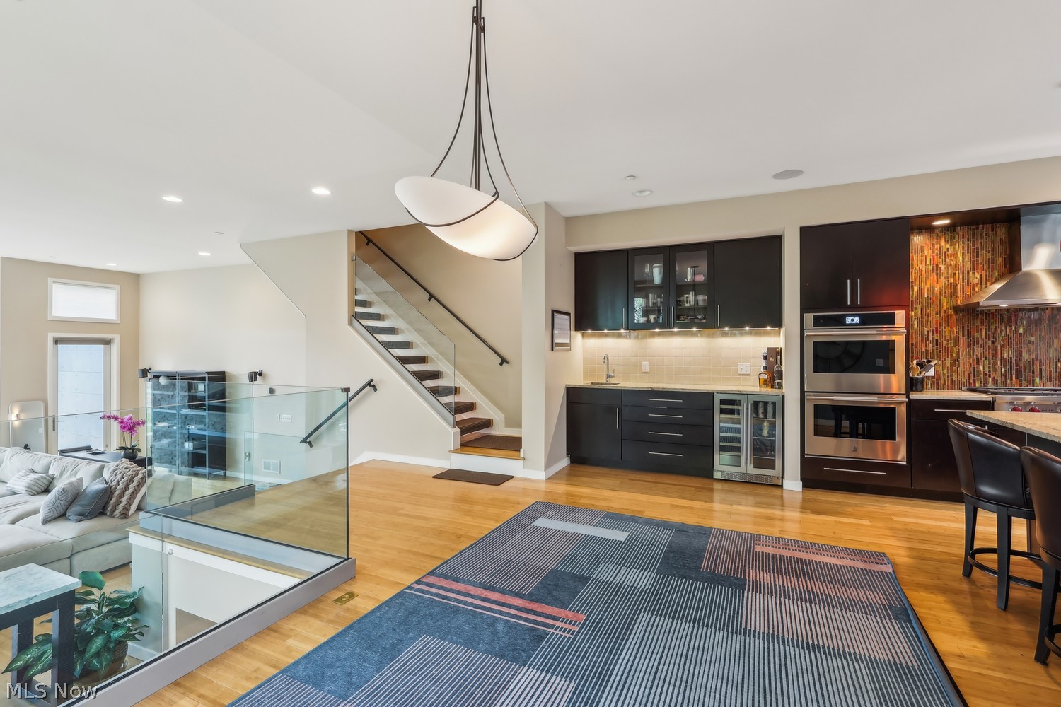 11 Clifton Pointe Lakewood OH 44107