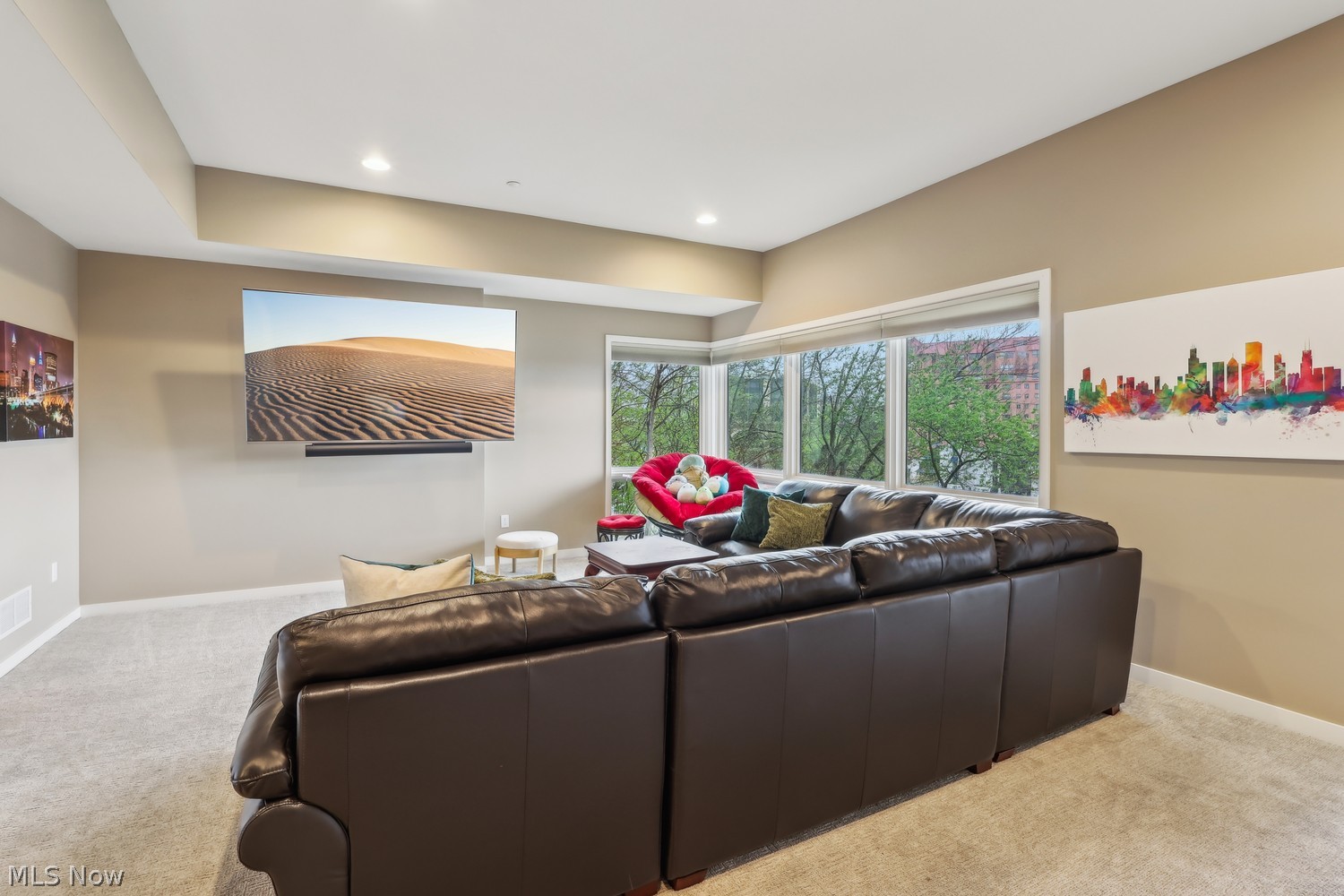 11 Clifton Pointe Lakewood OH 44107