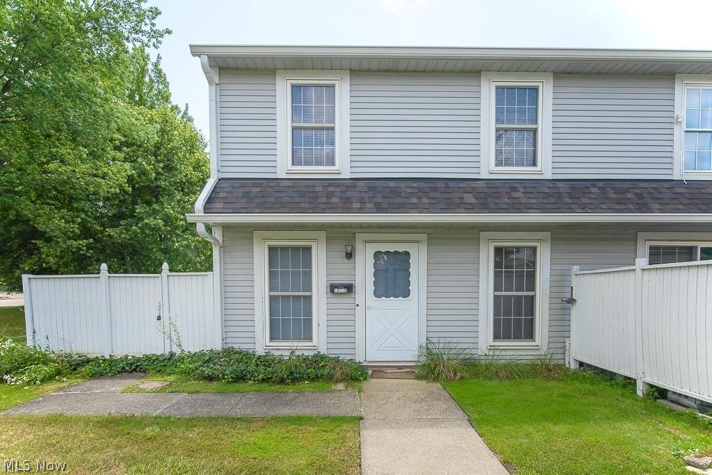 20325 Williamsburg Court Middleburg Heights OH 44130