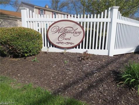 20325 Williamsburg Court Middleburg Heights OH 44130
