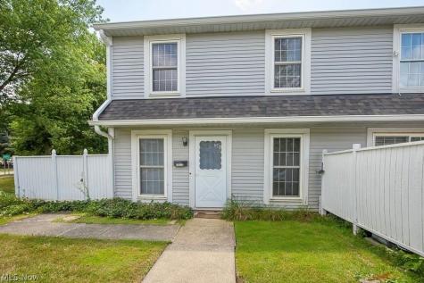 20325 Williamsburg Court Middleburg Heights OH 44130