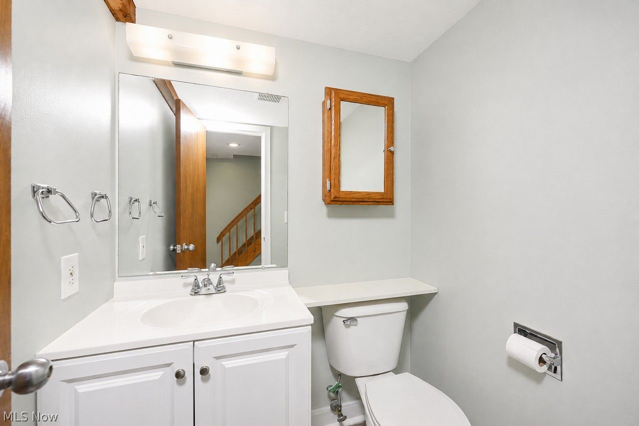 3201 Mariners Island Drive NW Canton OH 44708