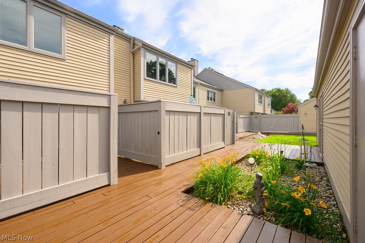 3201 Mariners Island Drive NW Canton OH 44708