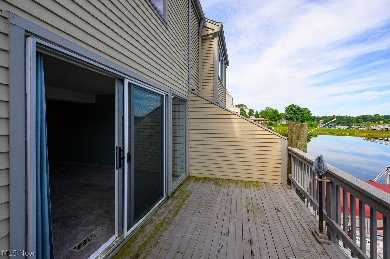 3201 Mariners Island Drive NW Canton OH 44708