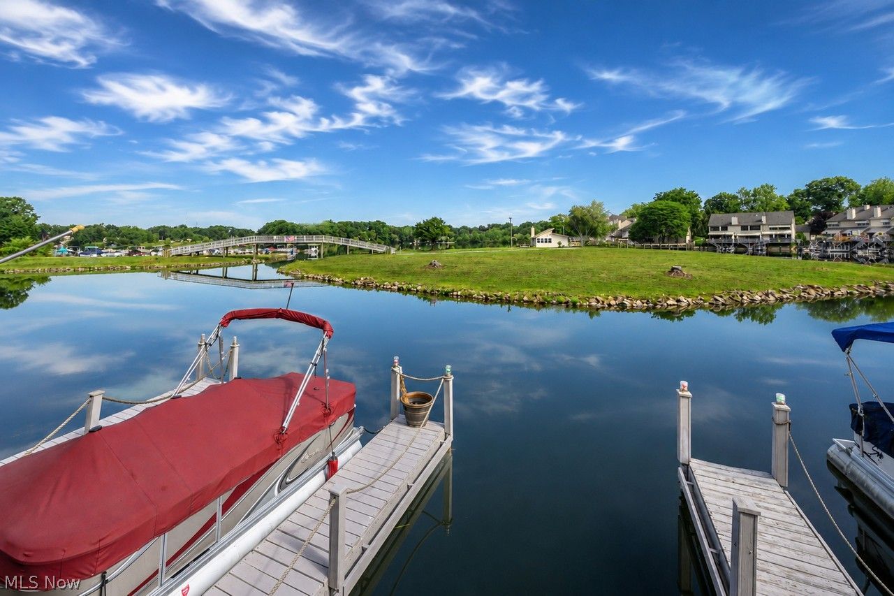 3201 Mariners Island Drive NW Canton OH 44708