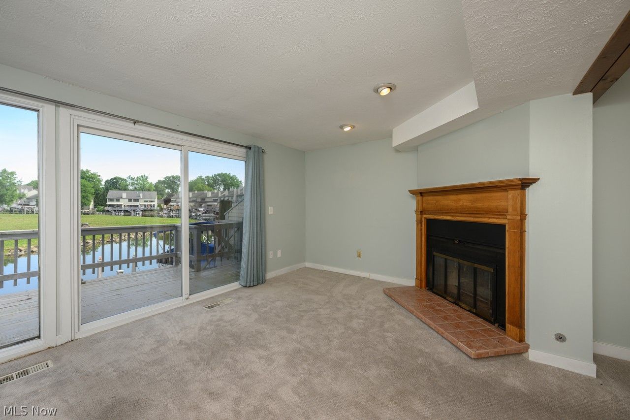 3201 Mariners Island Drive NW Canton OH 44708