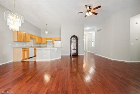29427 Hummingbird Circle Westlake OH 44145