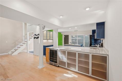 1376 Bobby Lane Westlake OH 44145