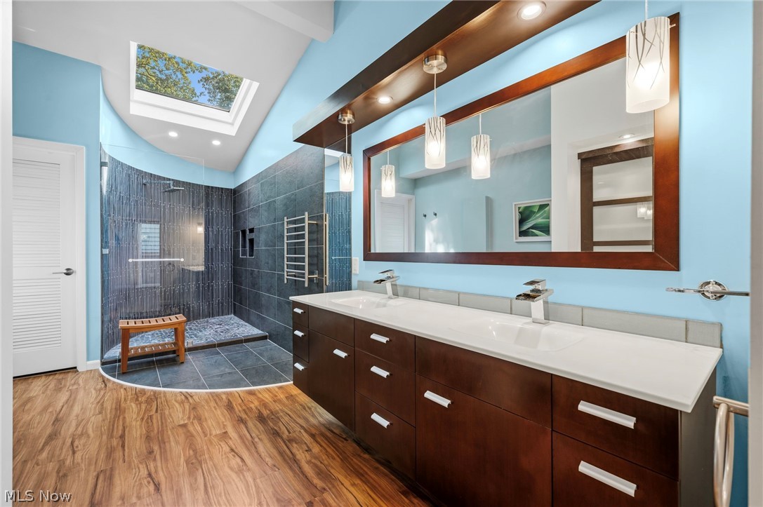 1376 Bobby Lane Westlake OH 44145