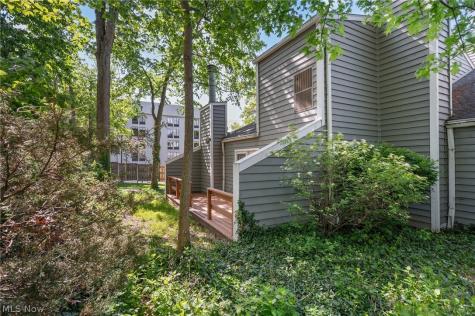 1376 Bobby Lane Westlake OH 44145