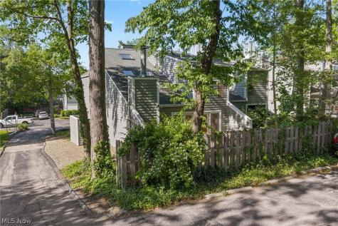 1376 Bobby Lane Westlake OH 44145