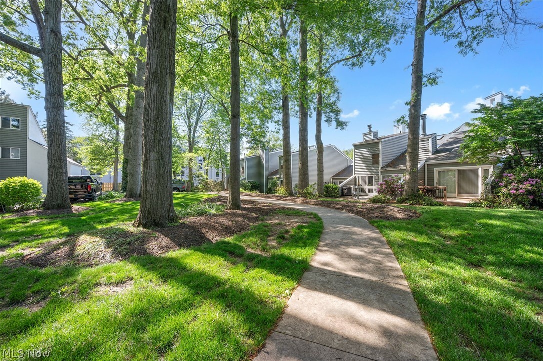 1376 Bobby Lane Westlake OH 44145