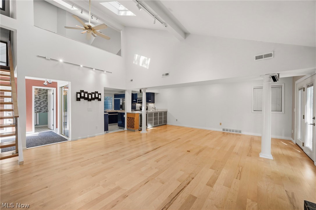 1376 Bobby Lane Westlake OH 44145