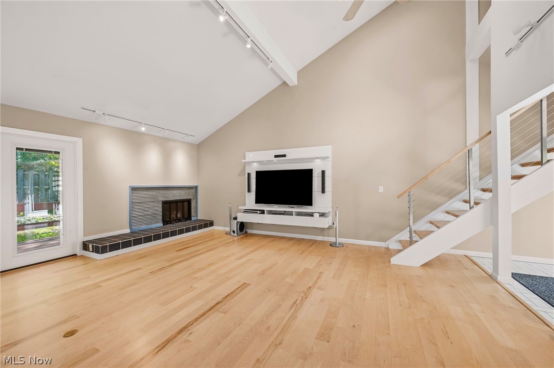 1376 Bobby Lane Westlake OH 44145