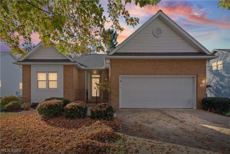 631 N Ridgecliff Street Tallmadge OH 44278
