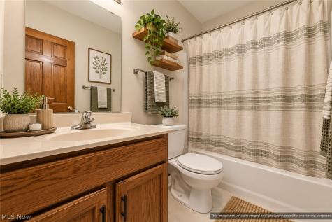 631 N Ridgecliff Street Tallmadge OH 44278