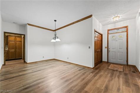 631 N Ridgecliff Street Tallmadge OH 44278
