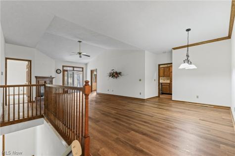 631 N Ridgecliff Street Tallmadge OH 44278