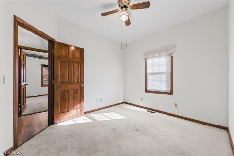 631 N Ridgecliff Street Tallmadge OH 44278