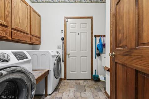 631 N Ridgecliff Street Tallmadge OH 44278