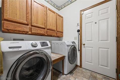 631 N Ridgecliff Street Tallmadge OH 44278