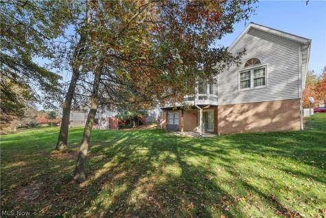 631 N Ridgecliff Street Tallmadge OH 44278