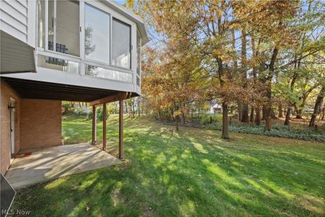 631 N Ridgecliff Street Tallmadge OH 44278