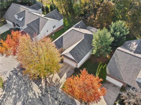 631 N Ridgecliff Street Tallmadge OH 44278