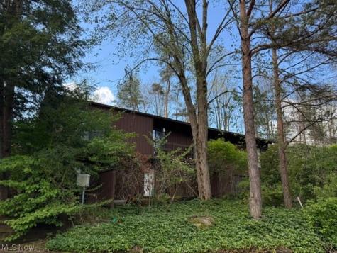 1938 Hemlock Drive Kent OH 44240