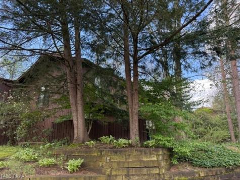 1938 Hemlock Drive Kent OH 44240