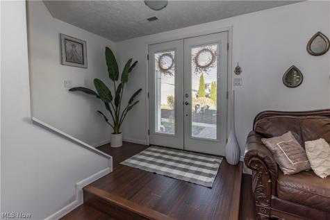 3631 Kenwood Drive Uniontown OH 44685