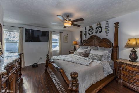 3631 Kenwood Drive Uniontown OH 44685