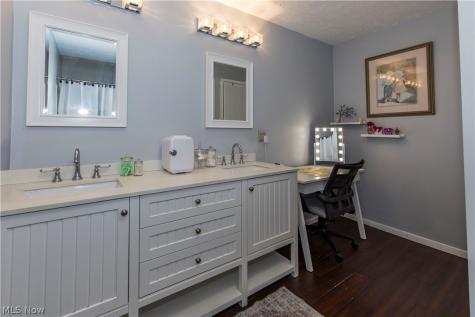 3631 Kenwood Drive Uniontown OH 44685