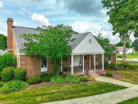 3631 Kenwood Drive Uniontown OH 44685