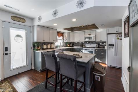3631 Kenwood Drive Uniontown OH 44685