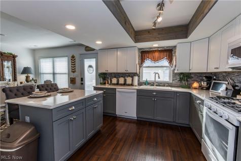 3631 Kenwood Drive Uniontown OH 44685