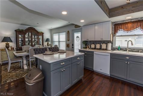 3631 Kenwood Drive Uniontown OH 44685
