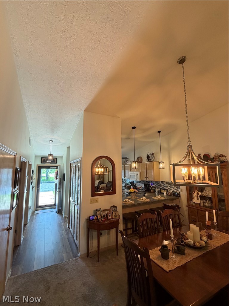 810 Nob Hill Drive Niles OH 44446