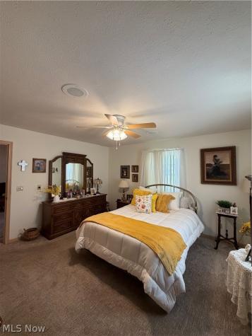 810 Nob Hill Drive Niles OH 44446