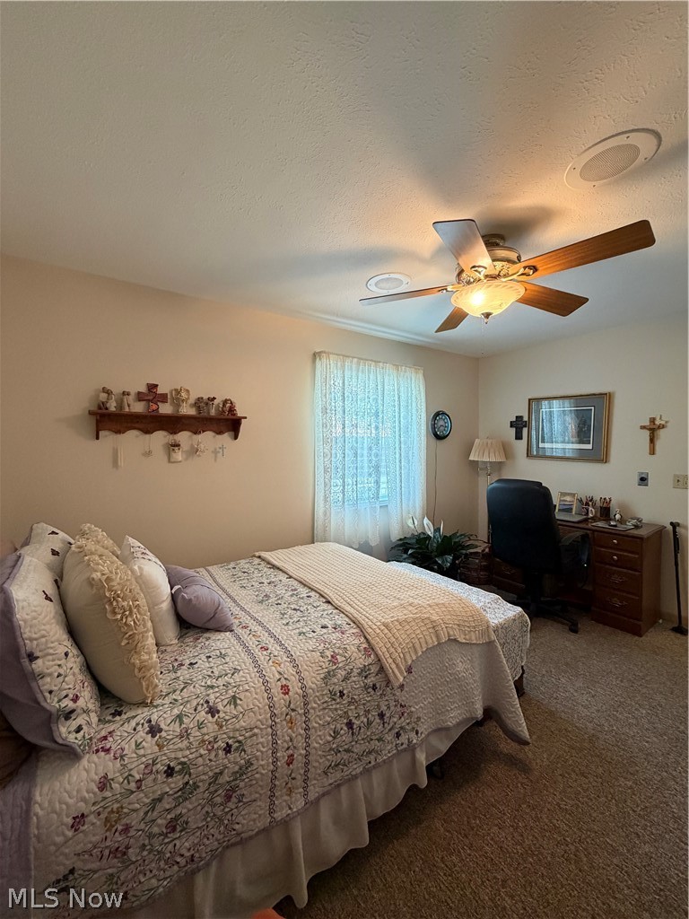 810 Nob Hill Drive Niles OH 44446