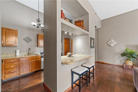 408 W Saint Clair Avenue Cleveland OH 44113