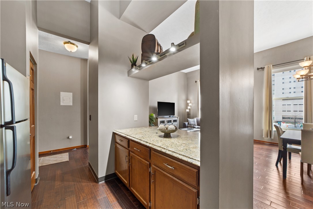 408 W Saint Clair Avenue Cleveland OH 44113