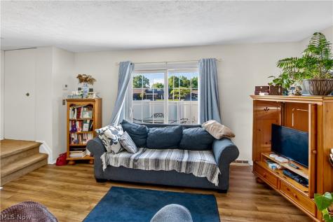 17522 Independence Court Brook Park OH 44142