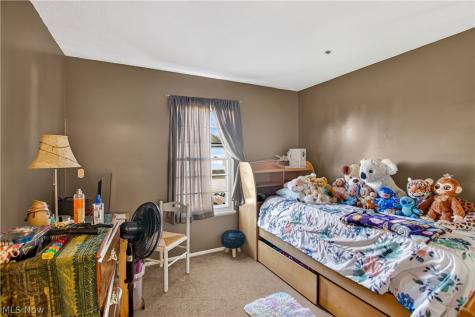 17522 Independence Court Brook Park OH 44142