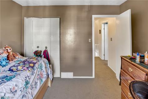 17522 Independence Court Brook Park OH 44142