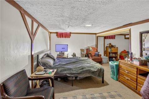17522 Independence Court Brook Park OH 44142