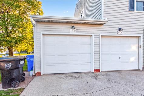17522 Independence Court Brook Park OH 44142